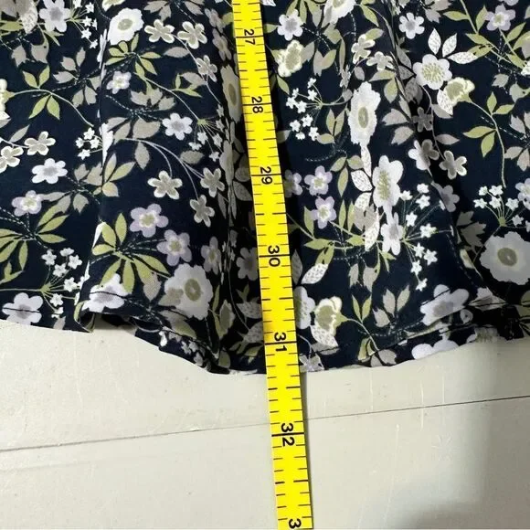 Christopher and Banks long floral skirt with zipper on the side. Size 4 - Picture 7 of 7